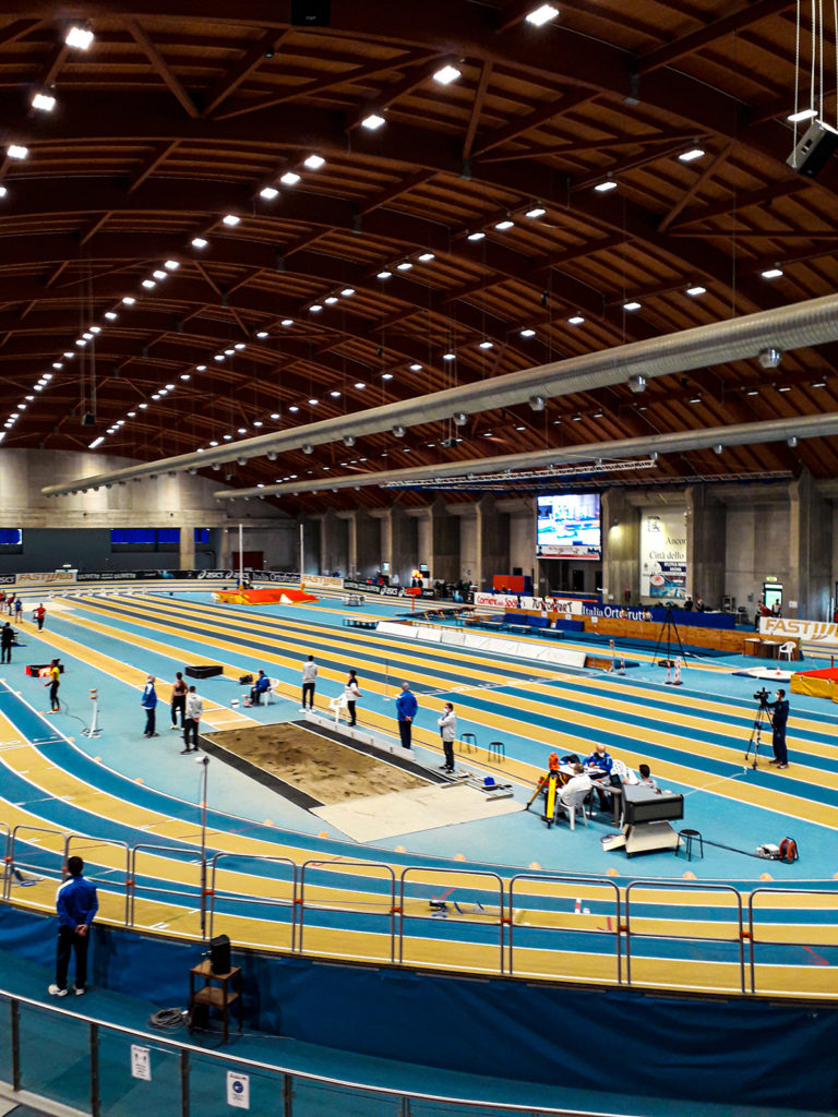 Illuminare lo sport – La nuova illuminazione del Palaindoor di Ancona